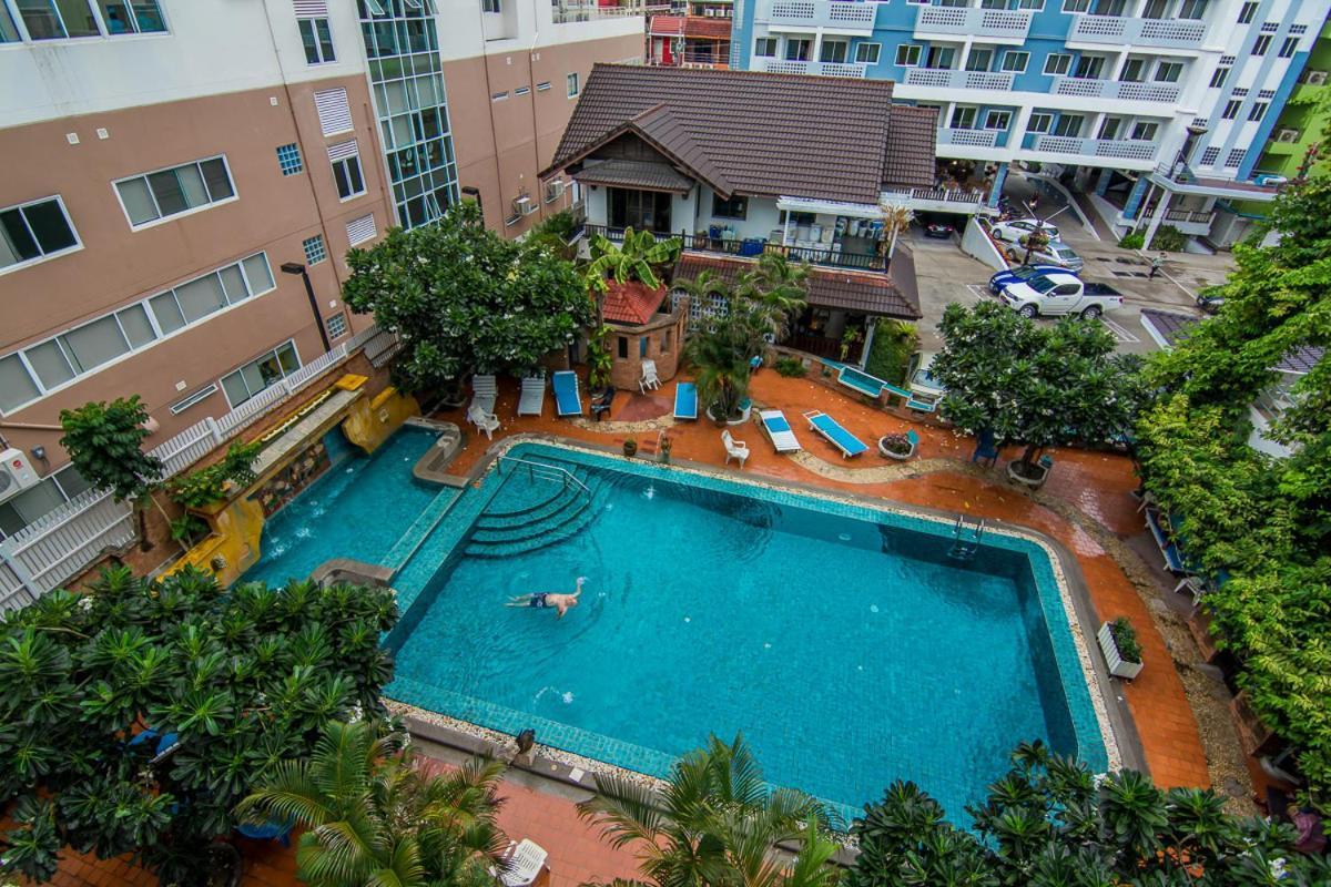 Sutus Court 7 Hotel Pattaya Ngoại thất bức ảnh