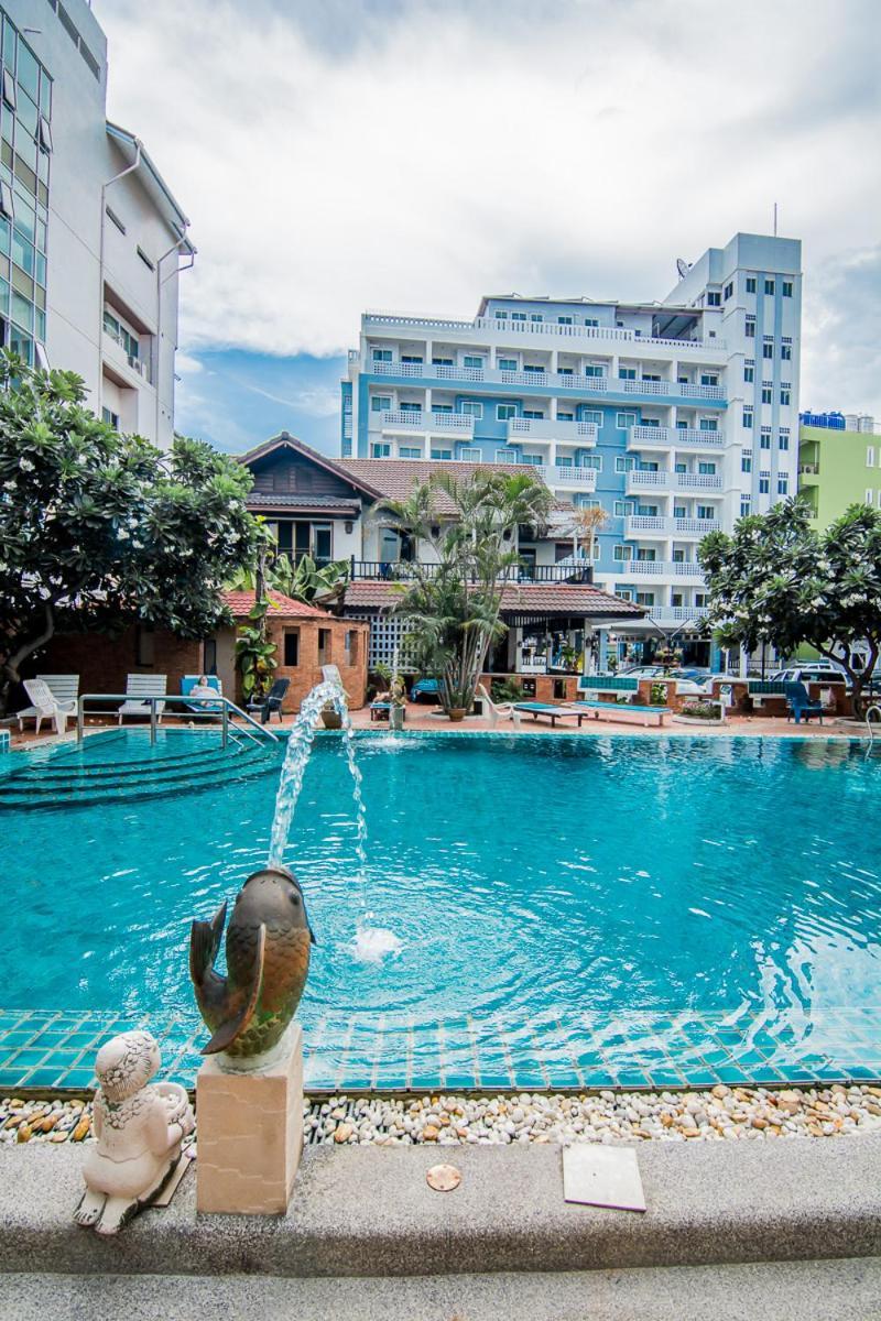 Sutus Court 7 Hotel Pattaya Ngoại thất bức ảnh