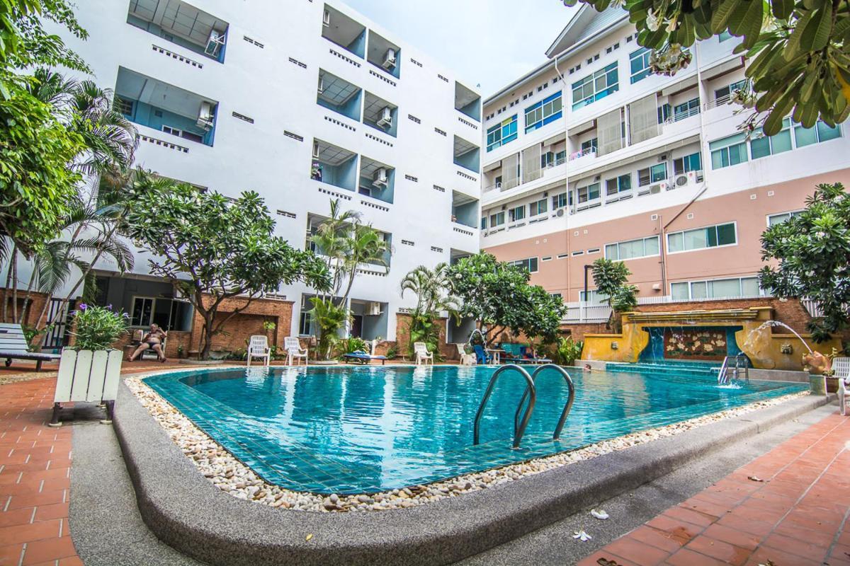 Sutus Court 7 Hotel Pattaya Ngoại thất bức ảnh